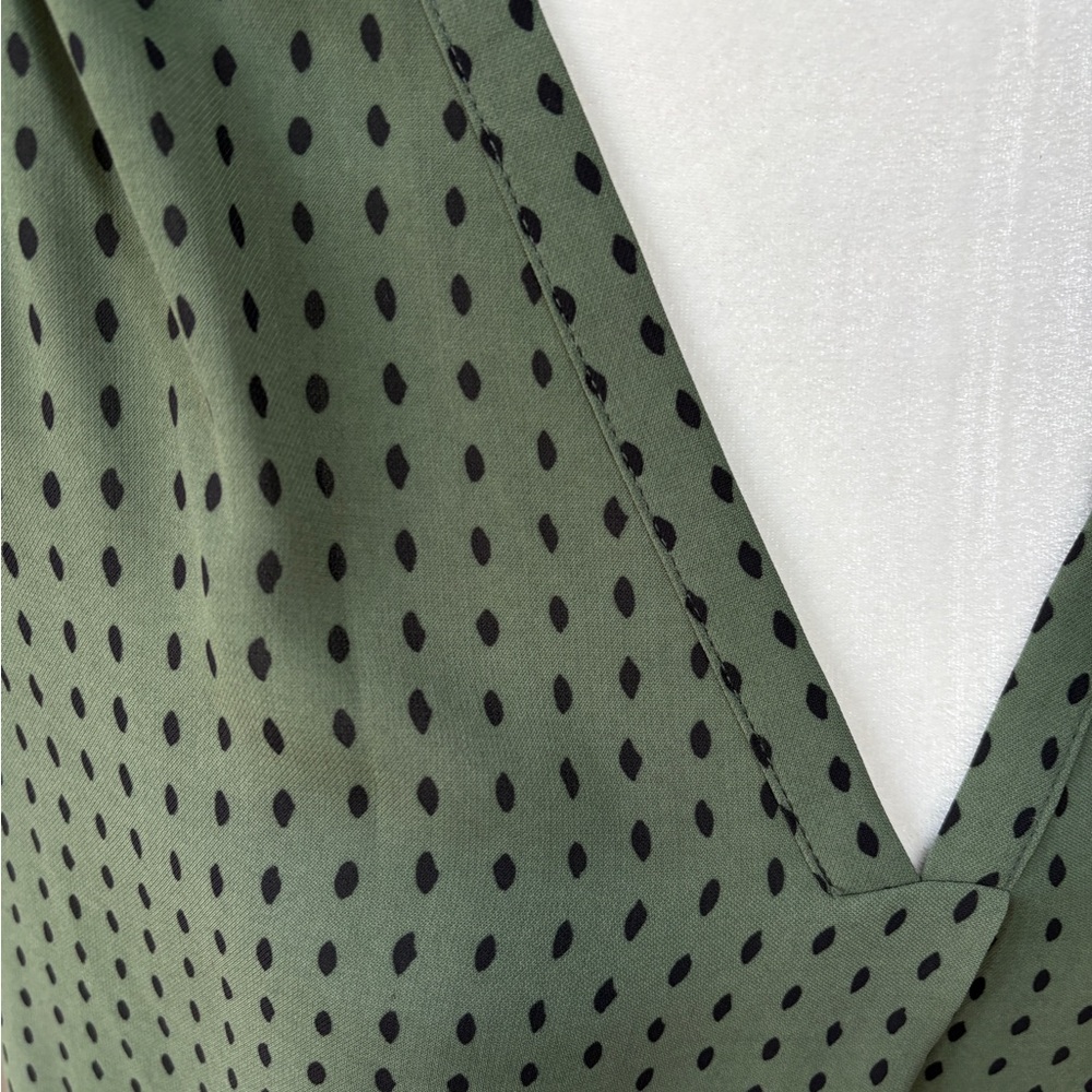 fun 2 fun Green V-Neck Dot Cap-Sleeve Blouse - Picture 4 of 7